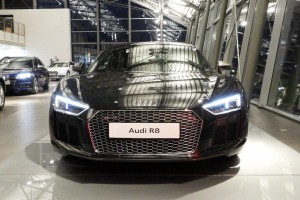 Auto Nuove - Audi R8 - offerta numero 1076106 a 225.310 € foto 2